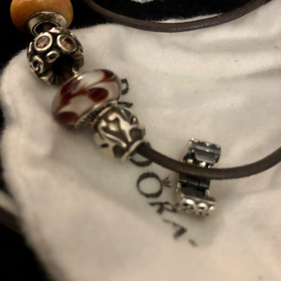 Perfect to Gift Box Included Pandora Leather Cord Nevklace with 4 charms - Picture 6 of 11